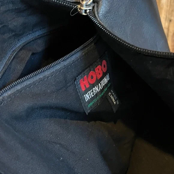 HOBO International Vintage Black Unisex Crossbody Sling Bag - Picture 4 of 11